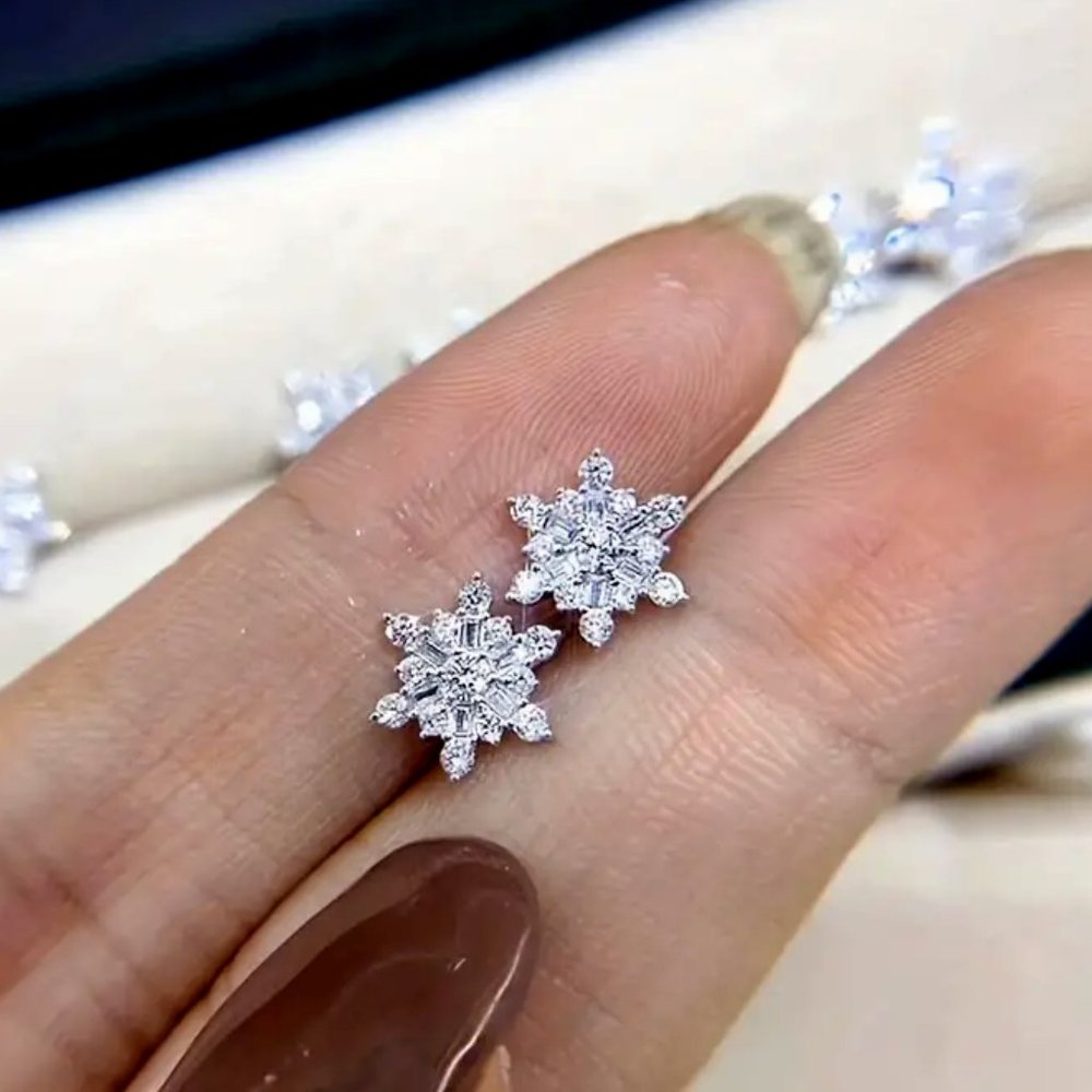 Delicate Snowflake Design With Inlaid Zircon  • Silver Plated Earrings